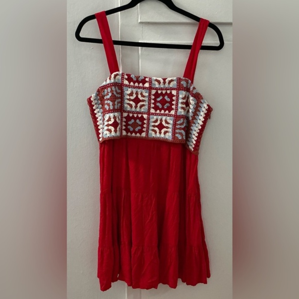 NEW YORK & COMPANY RED EMBROIDERED DRESS M NEW